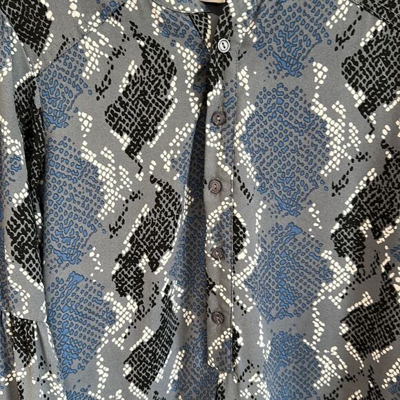 Buddy Love Wide Sleeve Dress - Picture 4 of 5